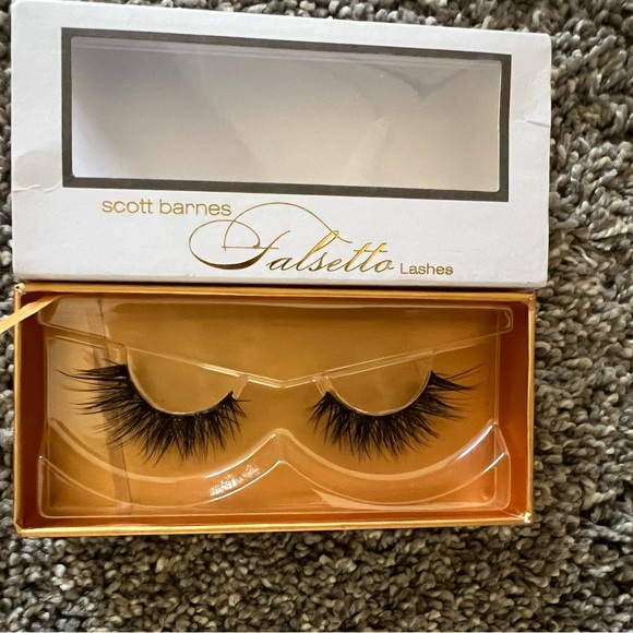 Scott Barnes Gina - Falsetto Lashes, False
Eyelashes - Picture 4 of 8